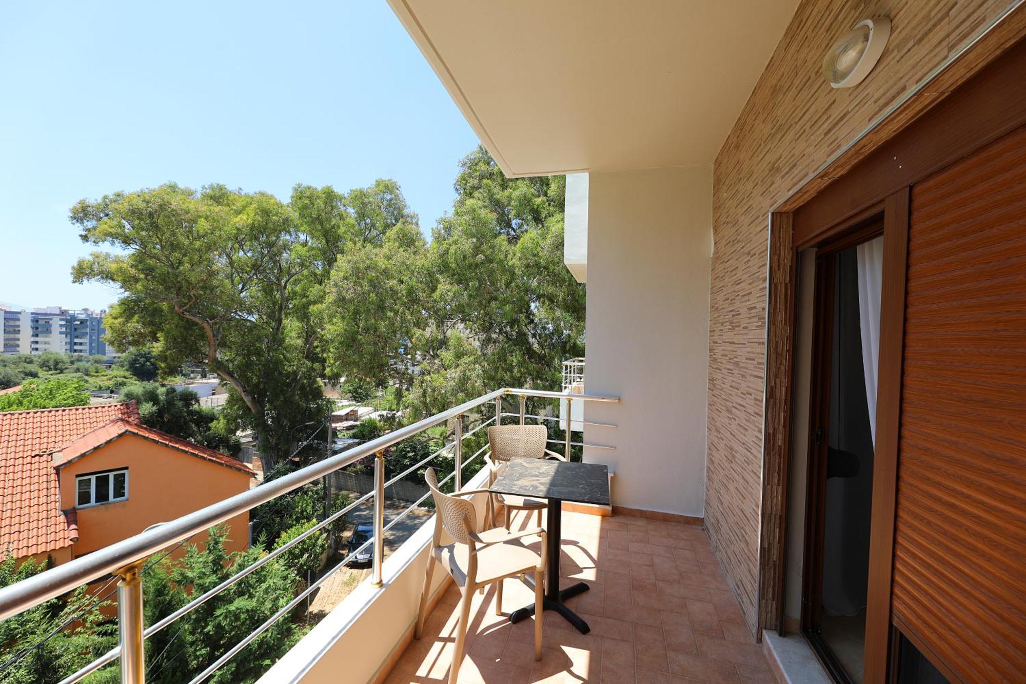 Hotel Erjuma Vlorë Exteriér fotografie