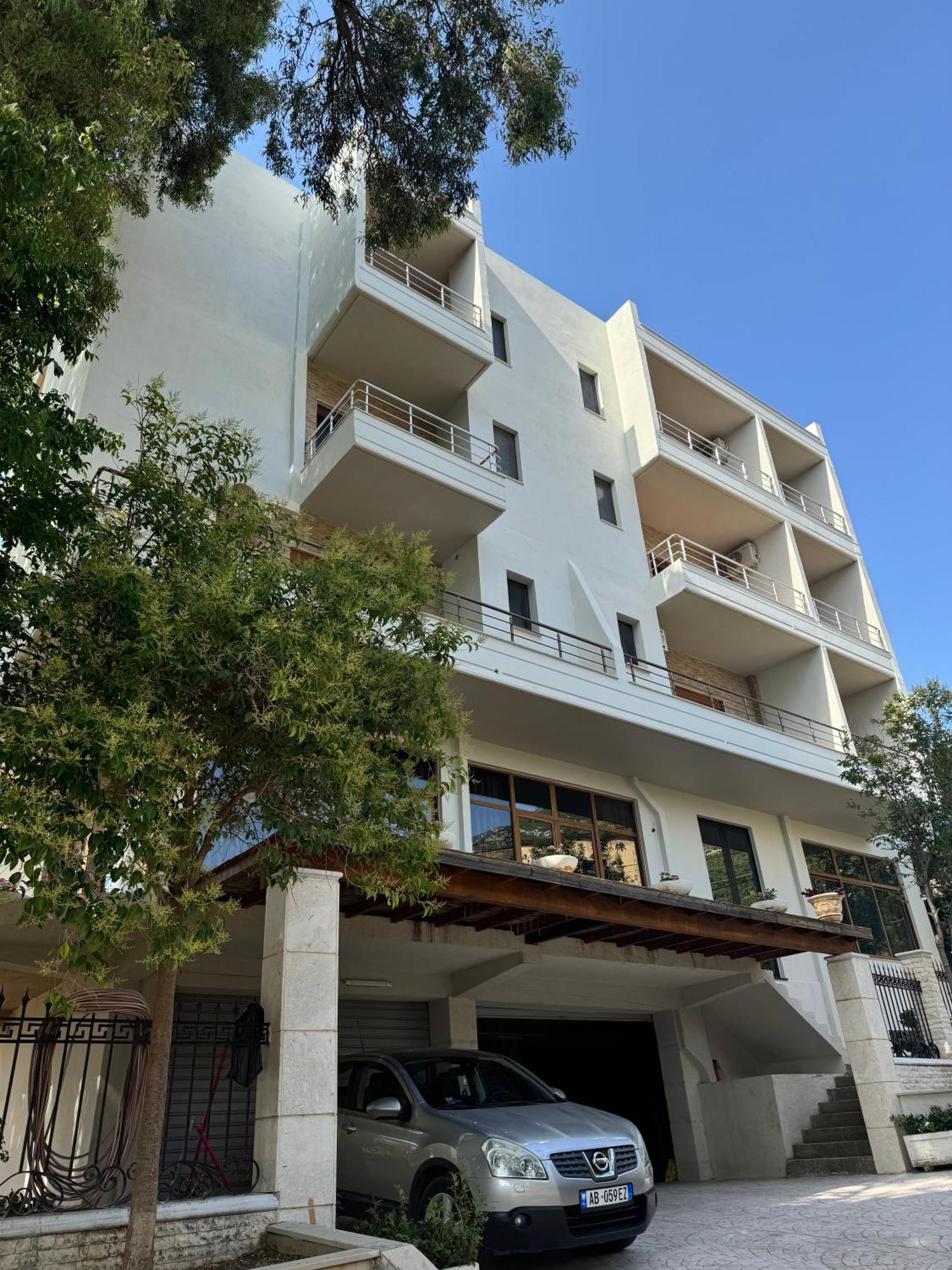 Hotel Erjuma Vlorë Exteriér fotografie