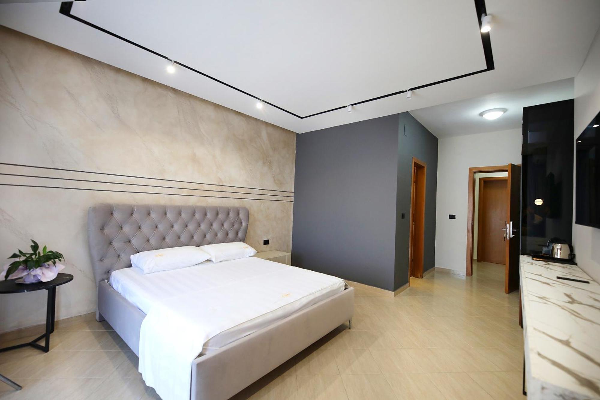 Hotel Erjuma Vlorë Exteriér fotografie